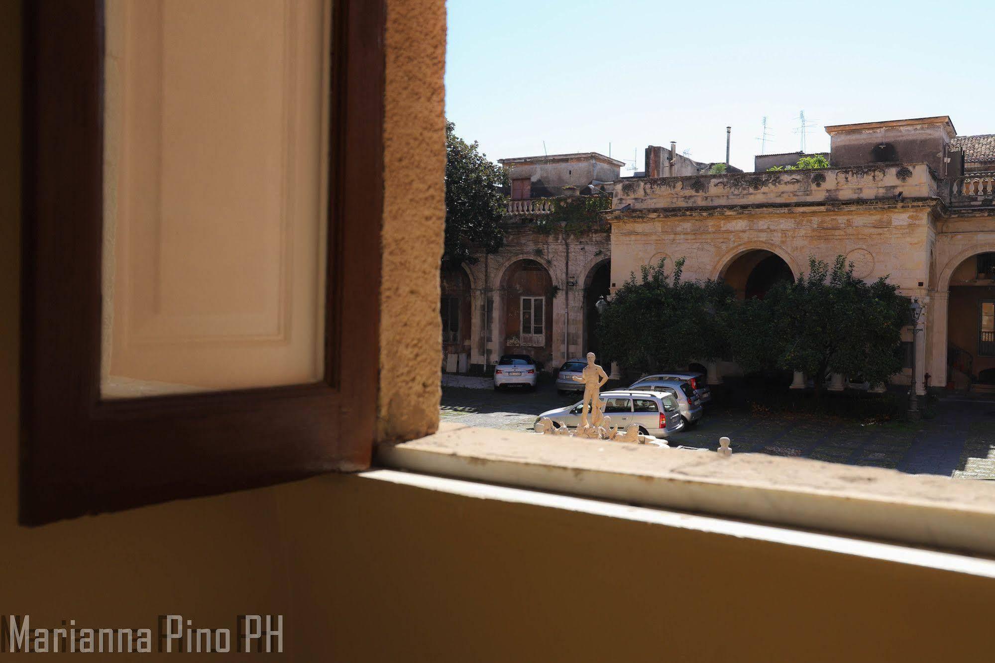 לינה וארוחת בוקר Palazzo Bruca קטאניה מראה חיצוני תמונה